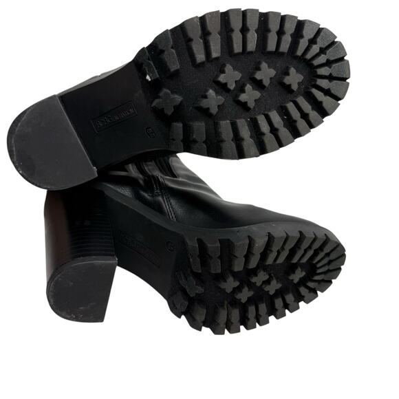 BCBGeneration Prali Lug Sole Chelsea Booties Black Ankle Boot size 8.5 - Picture 6 of 7